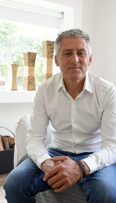 Carlos Dávila titular de la entidad