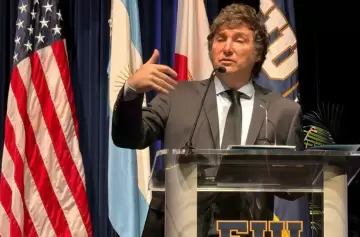 Gira presidencial a EE.UU. mientras se recompone el Gabinete