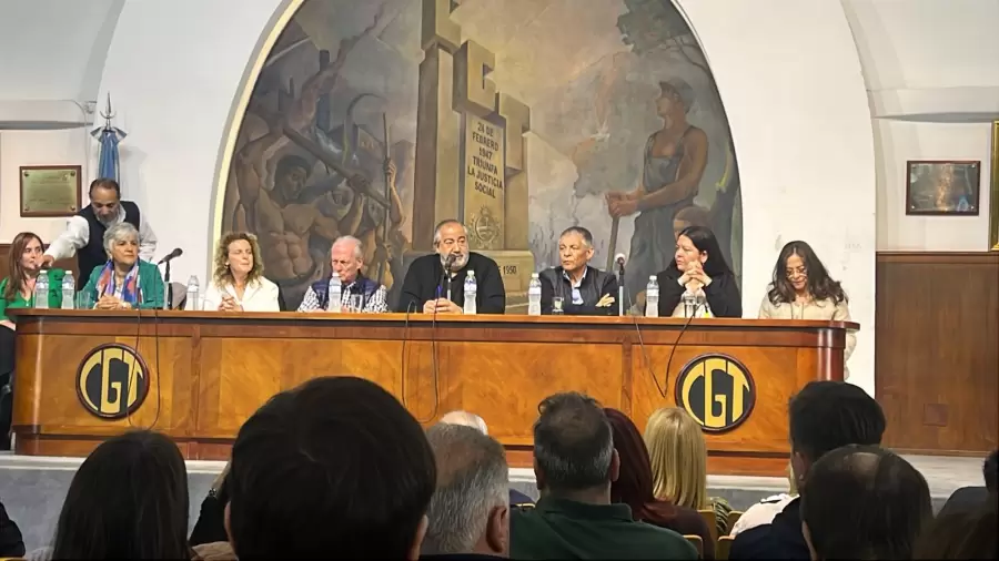 La cúpula de la CGT en su sitial