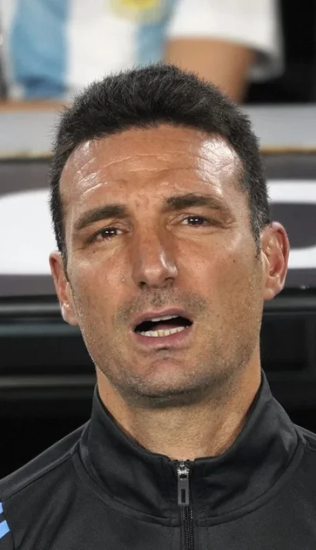 Leo Scaloni probará nuevos jugadores