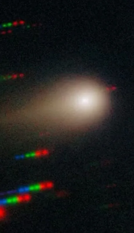 El cometa 3I/ATLAS reapareció y "emergió más luminoso" tras su paso por el Sol.