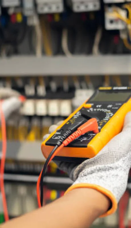 La Cooperativa Empresa Eléctrica de Godoy Cruz anuncia corte de luz.