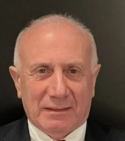 Nestor Raimondi, médico argentino, dirigirá la Federación Mundial de Terapia Intensiva