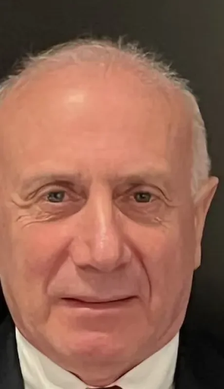 Nestor Raimondi, médico argentino, dirigirá la Federación Mundial de Terapia Intensiva