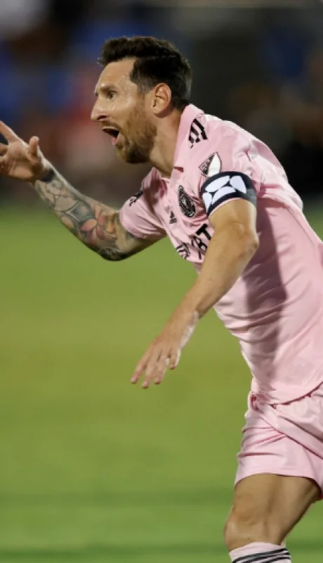 Lionel Messi tras convertir su primer gol en el encuentro contra el Nashville SC