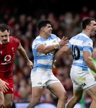 Gerónimo Prisciantelli y Simón Benítez Cruz en el partidazo de Los Pumas