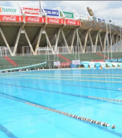 Conmoción en el Kempes: murió un nadador de 73 años en plena competencia de natación