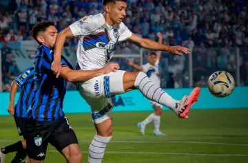 Godoy Cruz perdió ante Atlético Tucumán y depende de un milagro para no descender