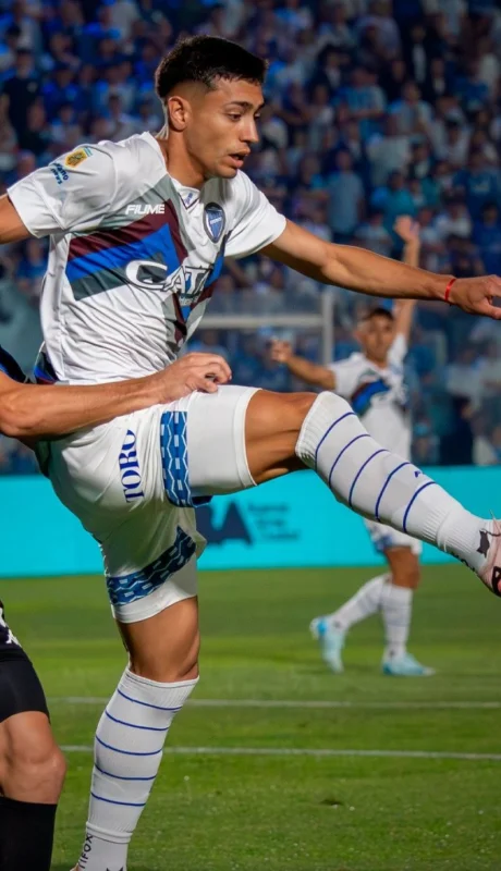 Godoy Cruz enfrenta a Atlético Tucumán.