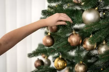 No querer armar el arbolito de Navidad: qué significa según la psicología