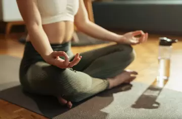 Yoga y salud mental: por qué esta práctica se vuelve esencial en tiempos agitados