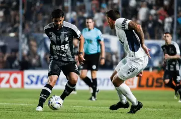 Independiente Rivadavia estrenó la Copa Argentina con un empate ante el Ferroviario