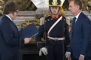 Diego Santilli juró como ministro del Interior ante Javier Milei en Casa Rosada