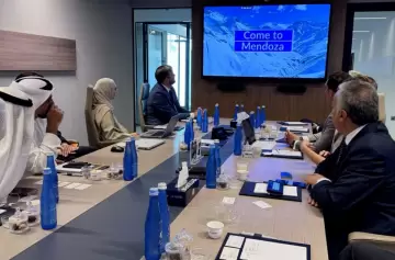 Mendoza y el interés Inversor de Abu Dhabi en energías limpias y cobre