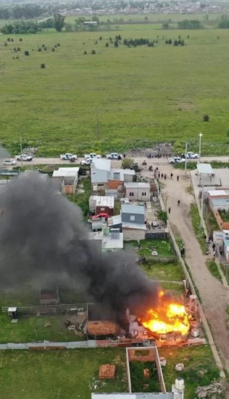 La casa del menor fue incendiada por otros padres/ Fuente: Web