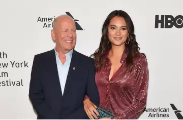 La regla del avión que todo cuidador familiar debería aplicar para no agotarse