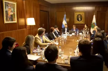 Reforma laboral: Bullrich confirmó que el debate arranca en diciembre en el Senado