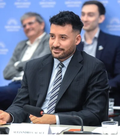 Alejandro Cacace, secretario de Desregulación, habló en Sin Verso.