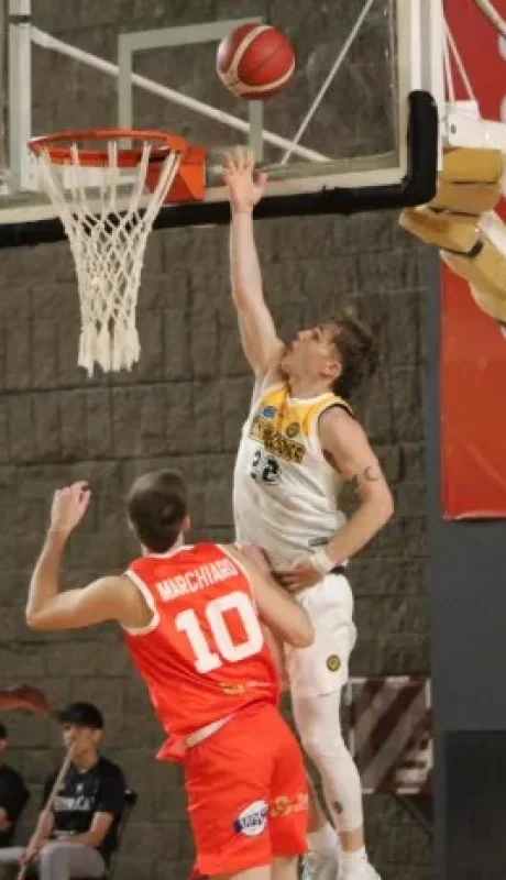 Huracán no pudo en casa.