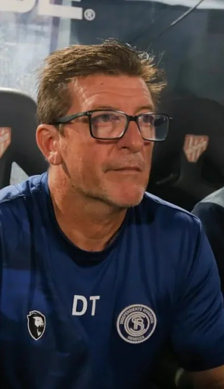 Alfredo Berti y una dura sanción.