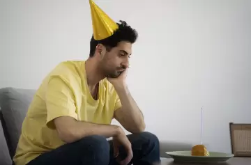 No celebrar el cumpleaños: causas ocultas que la psicología empieza a explicar