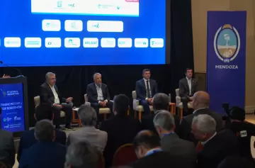 El Gobernador de Jujuy detalló la relevancia de la Mesa del Cobre que se celebra en Mendoza