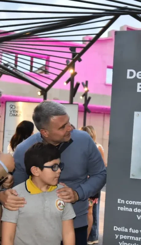 Una plaza lleva el nombre de la primera reina de la Vendimia.