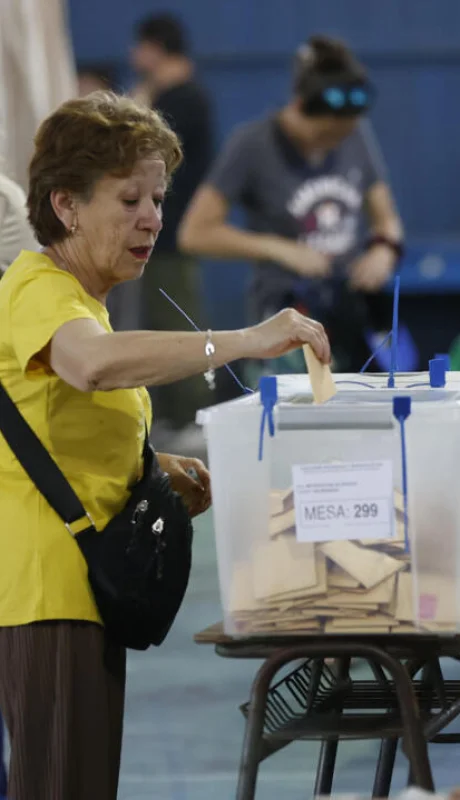La presidenta del Servel entregó detalles sobre el cronograma de la noche.