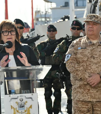 La ministra Bullrich había presentado el plan a bordo de un guardacostas de la Prefectura. (Foto: Ministerio de Seguridad Nacional)