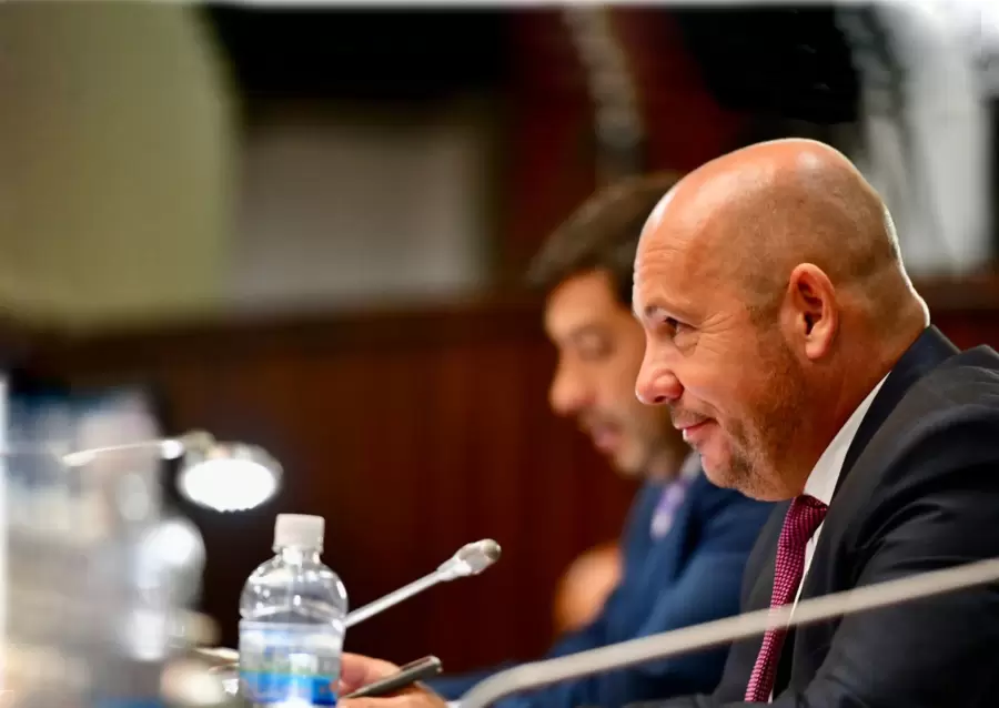 Ricardo Sastre, presidente de Deportivo Madryn, habló de su relación con Tapia y Toviggino.