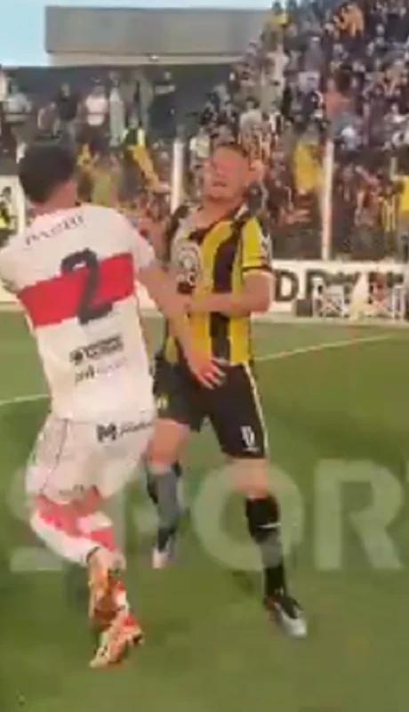 Más imágenes de la batalla campal en Madryn.