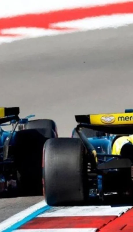 Alpine trabaja a destajo para terminar a tiempo el A526.