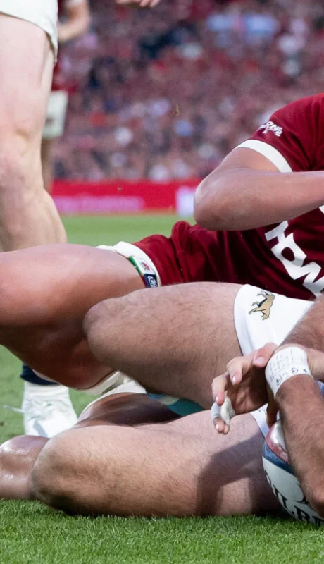 Cordero coronando la carrera que termina en el ingoal