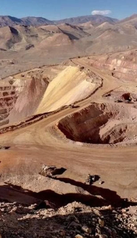 La minería es una de las propuestas del gobernador.