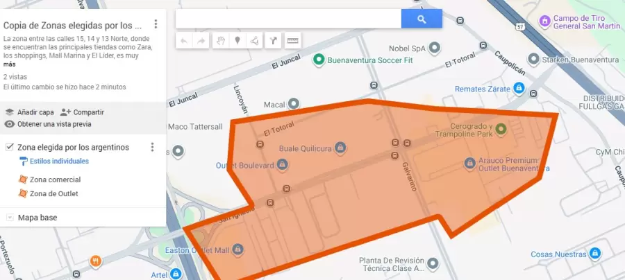 La zona de outlets de Quilicura se extiende por 3,5 kilómetros.