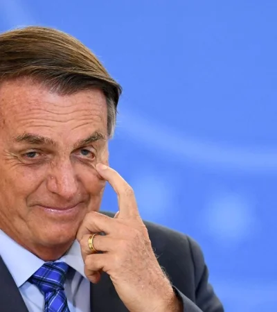 Jair Bolsonaro admitió haber intentado quemar su tobillera electrónica.