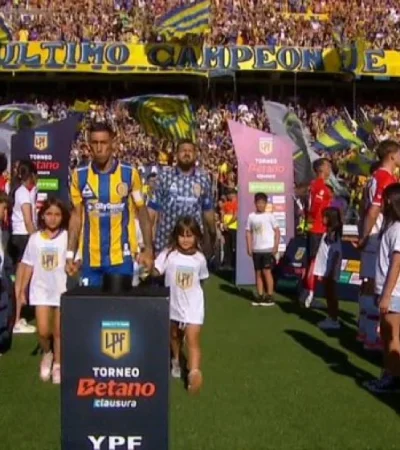 El polémico pasillo de Estudiantes a Rosario Central.