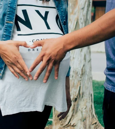 La Asignación por Embarazo de ANSES es compatible con la AUH.