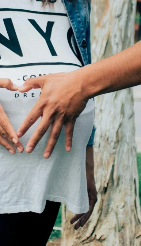 La Asignación por Embarazo de ANSES es compatible con la AUH.