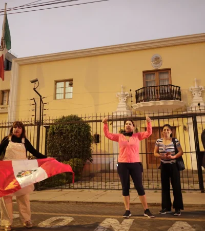 La presidenta Sheinbaum fue clara: "Violaría todas las leyes internacionales", si Perú ingresa por la fuerza a la embajada.