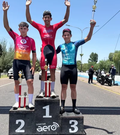 Oropel encabezó el podio en Maipú