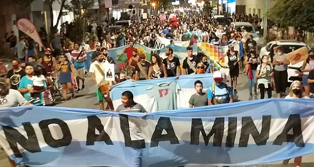 Una de las marchas realizadas en contra de la explotación minera. (Foto: archivo web)