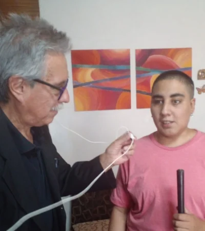 Daniel Gallardo, de Ciudadano News,  junto a Cecilia Flores.