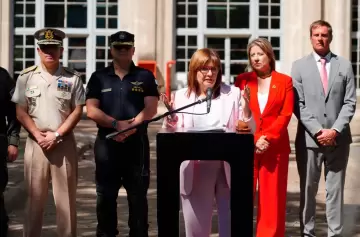 Bullrich anunció la nueva Agencia Nacional de Migraciones: pasa al Ministerio de Seguridad y creará la Policía Migratoria