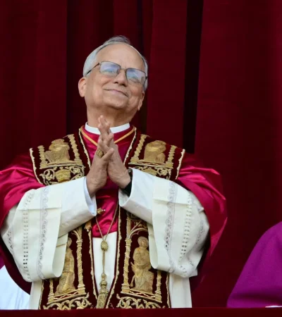 "Es necesario... buscar la manera para educar y formar otra mentalidad", sostuvo el pontífice.