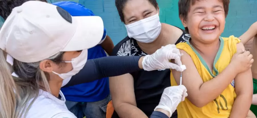 La vacunación nunca se debió interrumpir