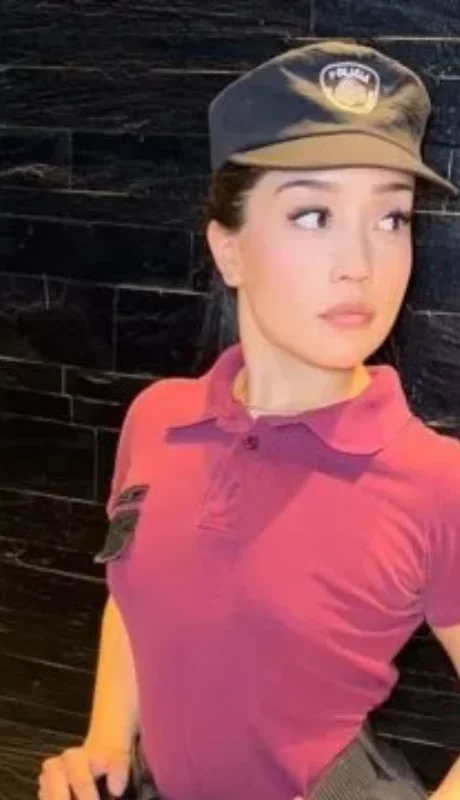 El caso de la policía suspendida por generar contenido erótico para plataformas como OnlyFans ha generado un gran debate en la sociedad.