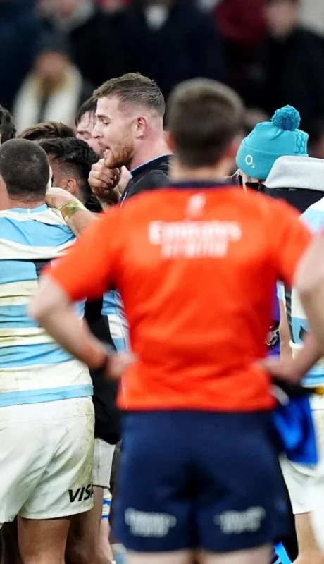 Las discusiones por la falta del inglés a Mallia sin pelota prosiguieron en el túnel