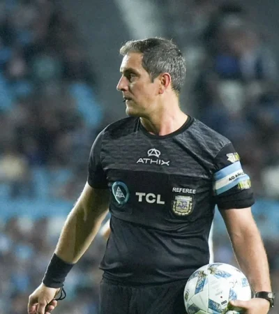 Fernando Echenique será el árbitro de Boca-Argentinos Juniors.