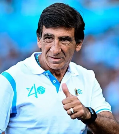 Gustavo Costas, DT de la Academia